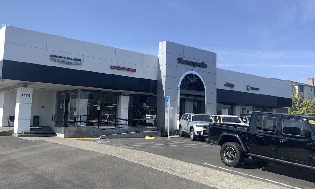 Dealership gallery photo 1